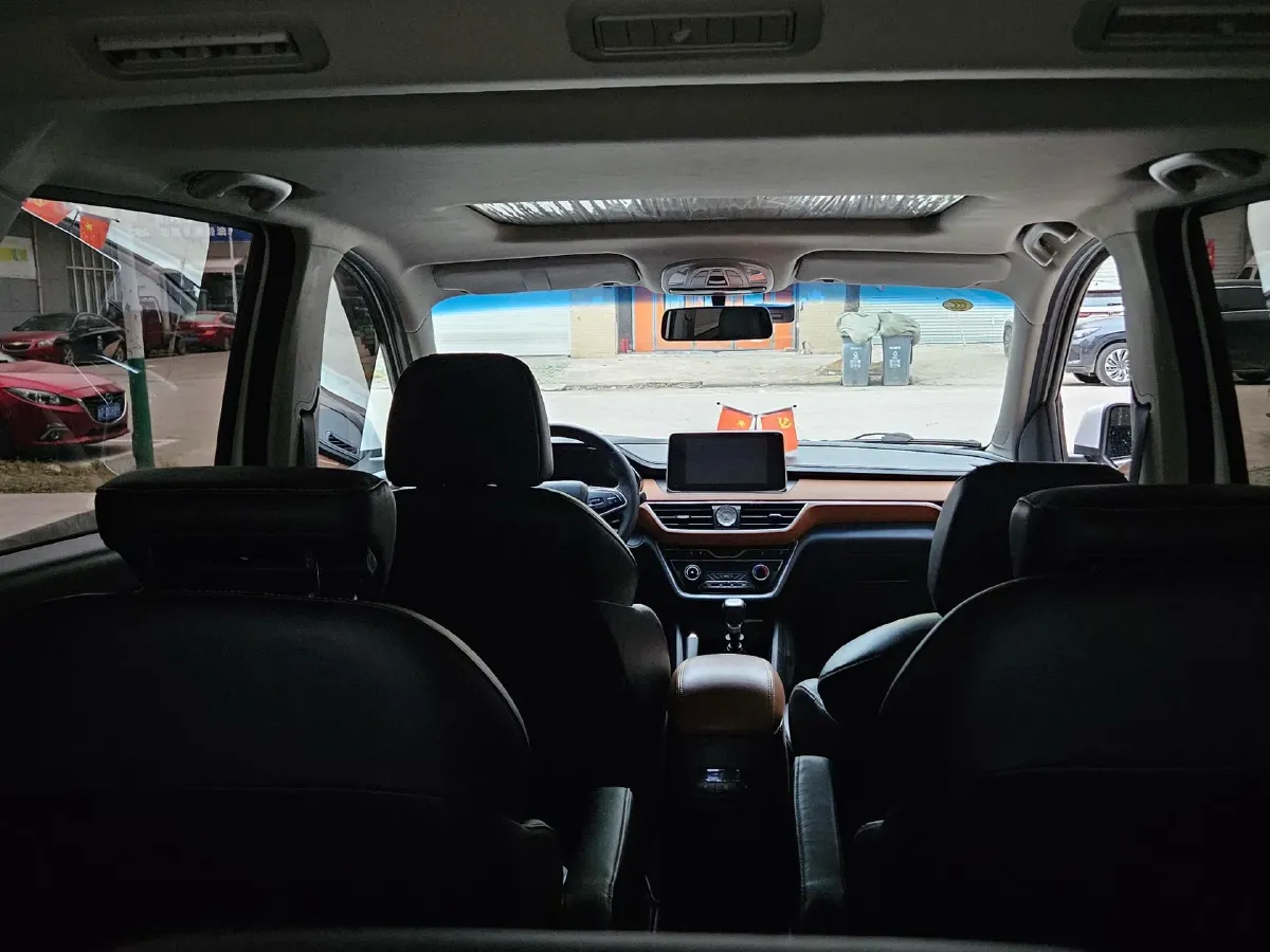 2018 WuLing HongGuang S3 1.5T 150HP L4 6MT,autocango,china used car exporter,china ev exporter,chinese used car exporter,chinese used ev exporter