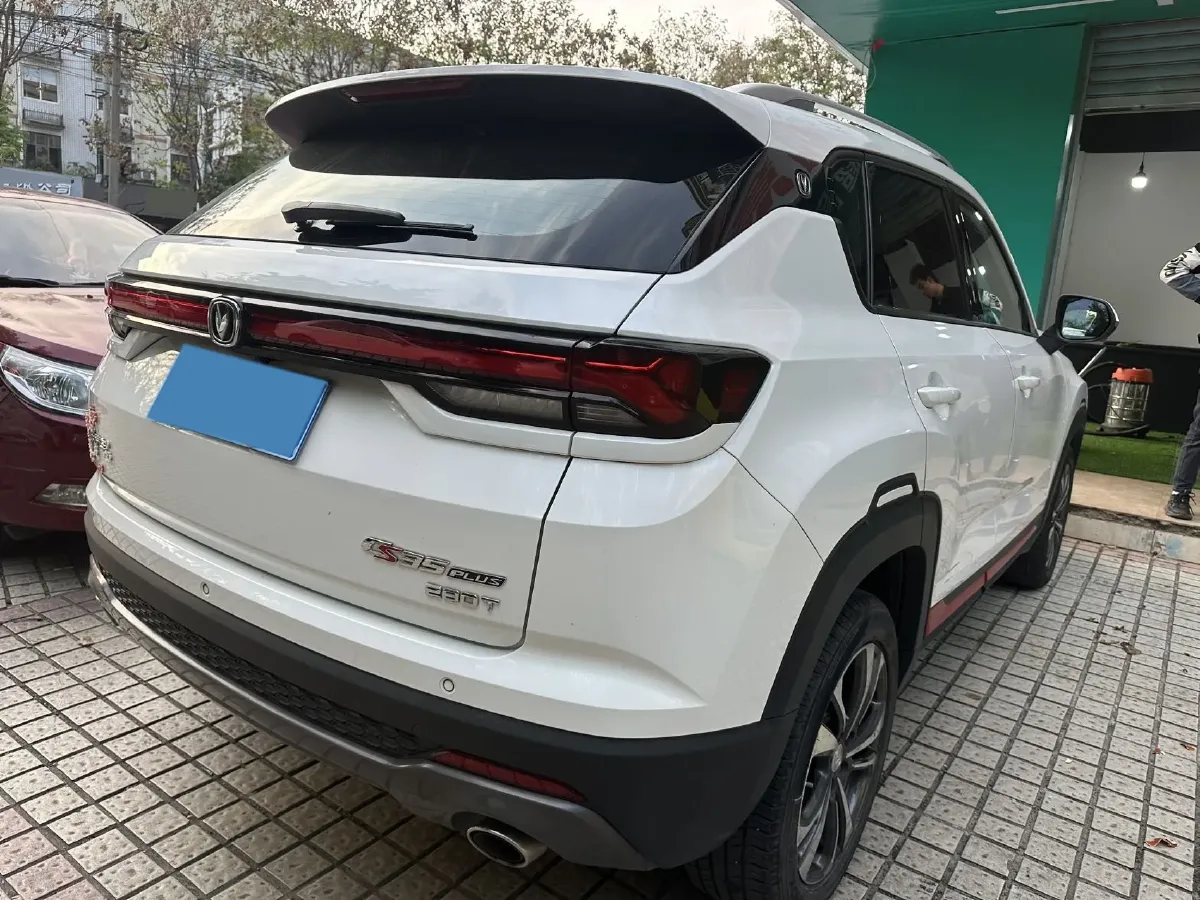 2021 ChangAn CS35 Plus 1.4T 160HP L4 7DCT,autocango,china used car exporter,china ev exporter,chinese used car exporter,chinese used ev exporter
