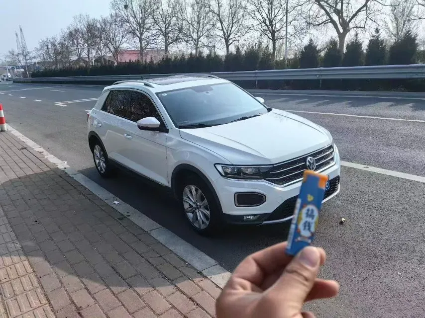 2020 Volkswagen T-Roc 1.4T 131HP L4 7DCT,autocango,china used car exporter,china ev exporter,chinese used car exporter,chinese used ev exporter