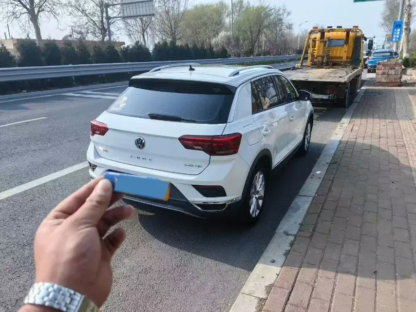 2020 Volkswagen T-Roc 1.4T 131HP L4 7DCT,autocango,china used car exporter,china ev exporter,chinese used car exporter,chinese used ev exporter
