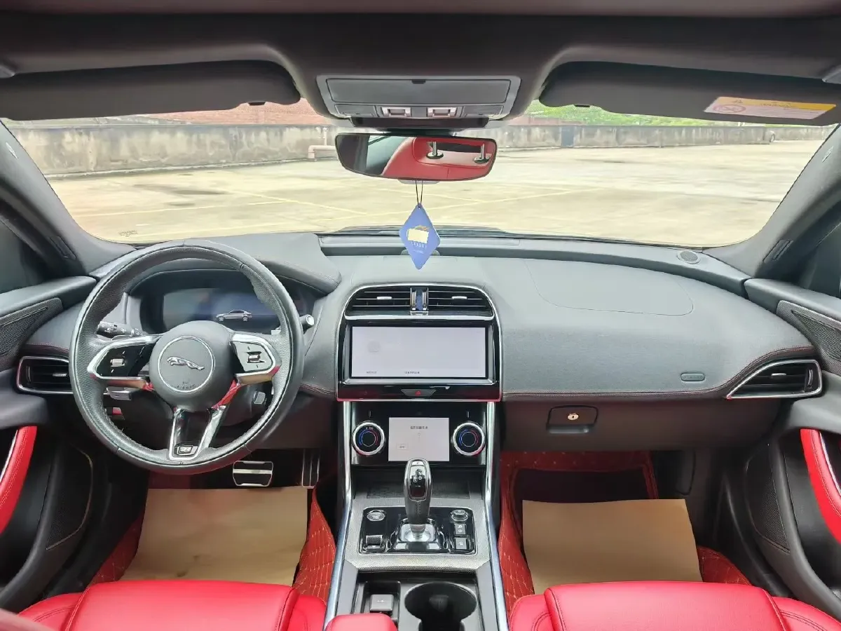 2023 Jaguar XEL 2.0T 250HP L4 8AT,autocango,china used car exporter,china ev exporter,chinese used car exporter,chinese used ev exporter