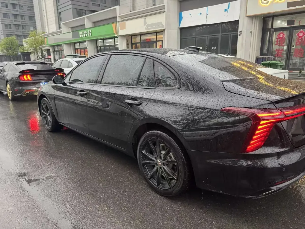 2025 HongQi H5 2.0T 224HP L4 8AT,autocango,china used car exporter,china ev exporter,chinese used car exporter,chinese used ev exporter