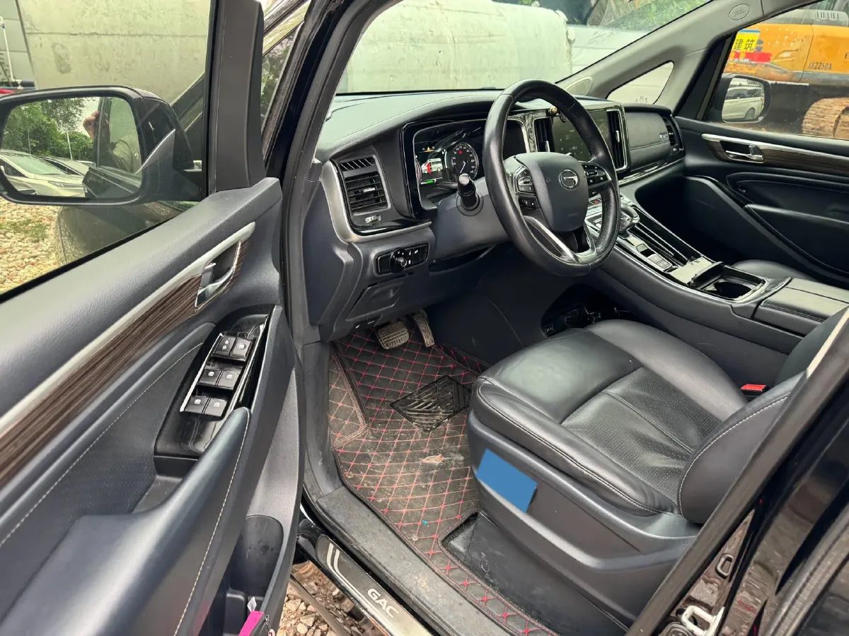 2021 GAC Trumpchi M8 2.0T 252HP L4 8AT,autocango,china used car exporter,china ev exporter,chinese used car exporter,chinese used ev exporter