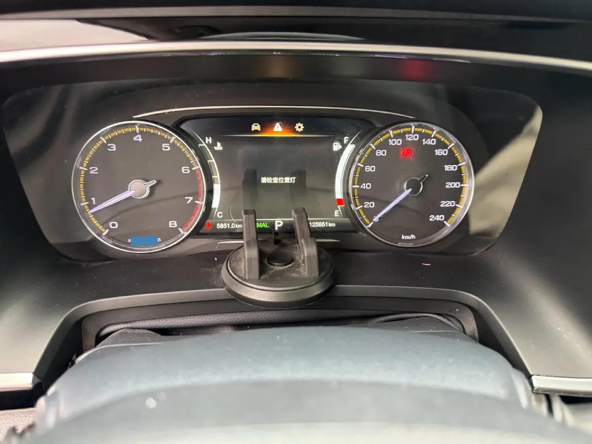 2021 GAC Trumpchi M8 2.0T 252HP L4 8AT,autocango,china used car exporter,china ev exporter,chinese used car exporter,chinese used ev exporter