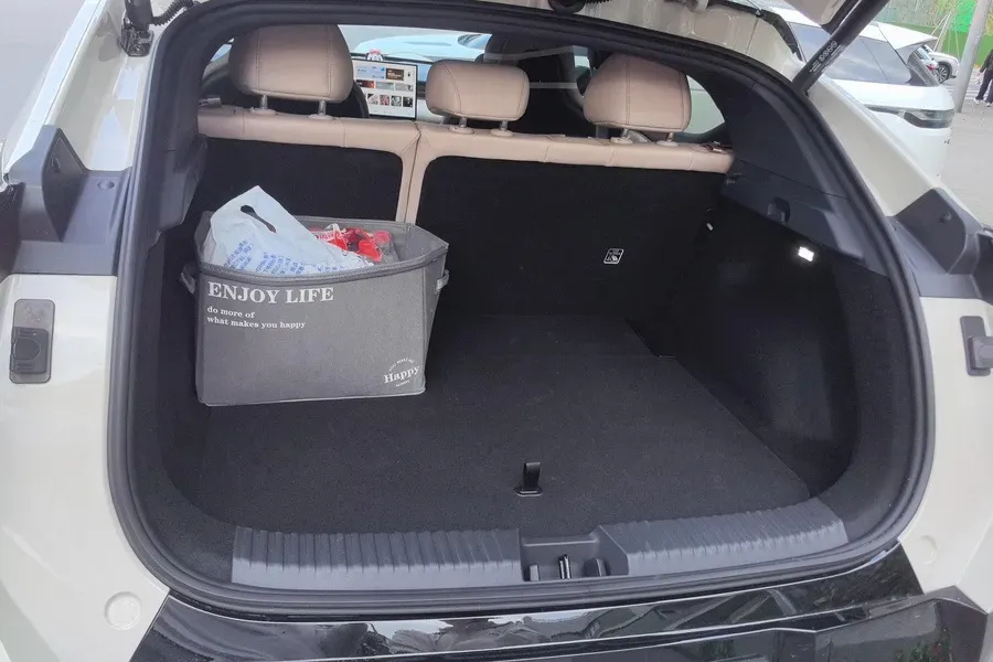 2026 LYNK&CO Z20 BEV,autocango,china used car exporter,china ev exporter,chinese used car exporter,chinese used ev exporter