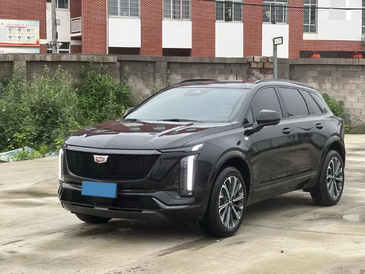 2025 Cadillac XT5 2.0T 237HP L4 9AT,autocango,china used car exporter,china ev exporter,chinese used car exporter,chinese used ev exporter