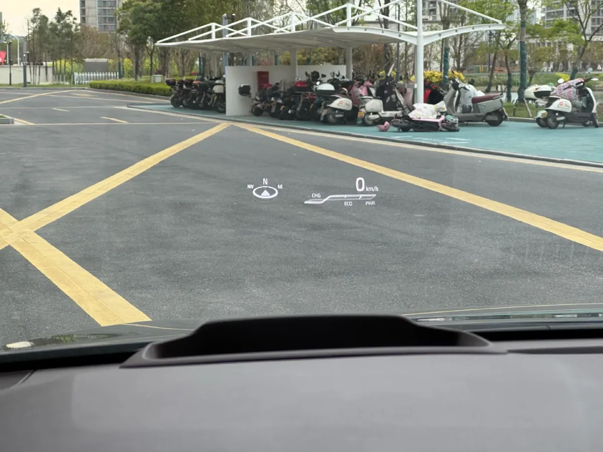 2023 Toyota Granvia 2.5L 189HP L4 E-CVT Hybrid,autocango,china used car exporter,china ev exporter,chinese used car exporter,chinese used ev exporter