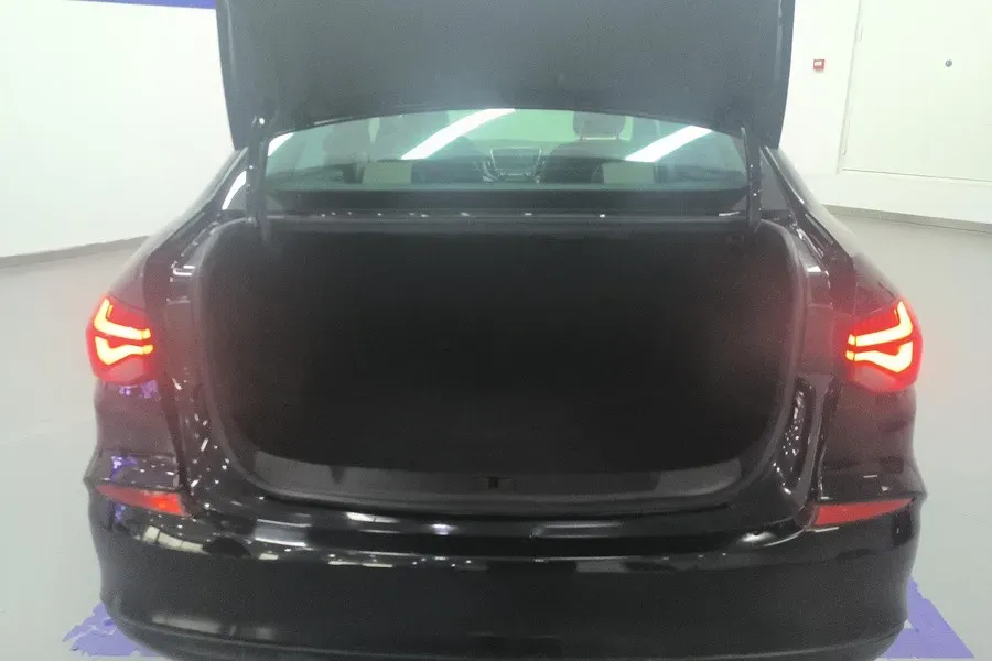 2020 Chevrolet Monza 1.5L 113HP L4 6AT,autocango,china used car exporter,china ev exporter,chinese used car exporter,chinese used ev exporter