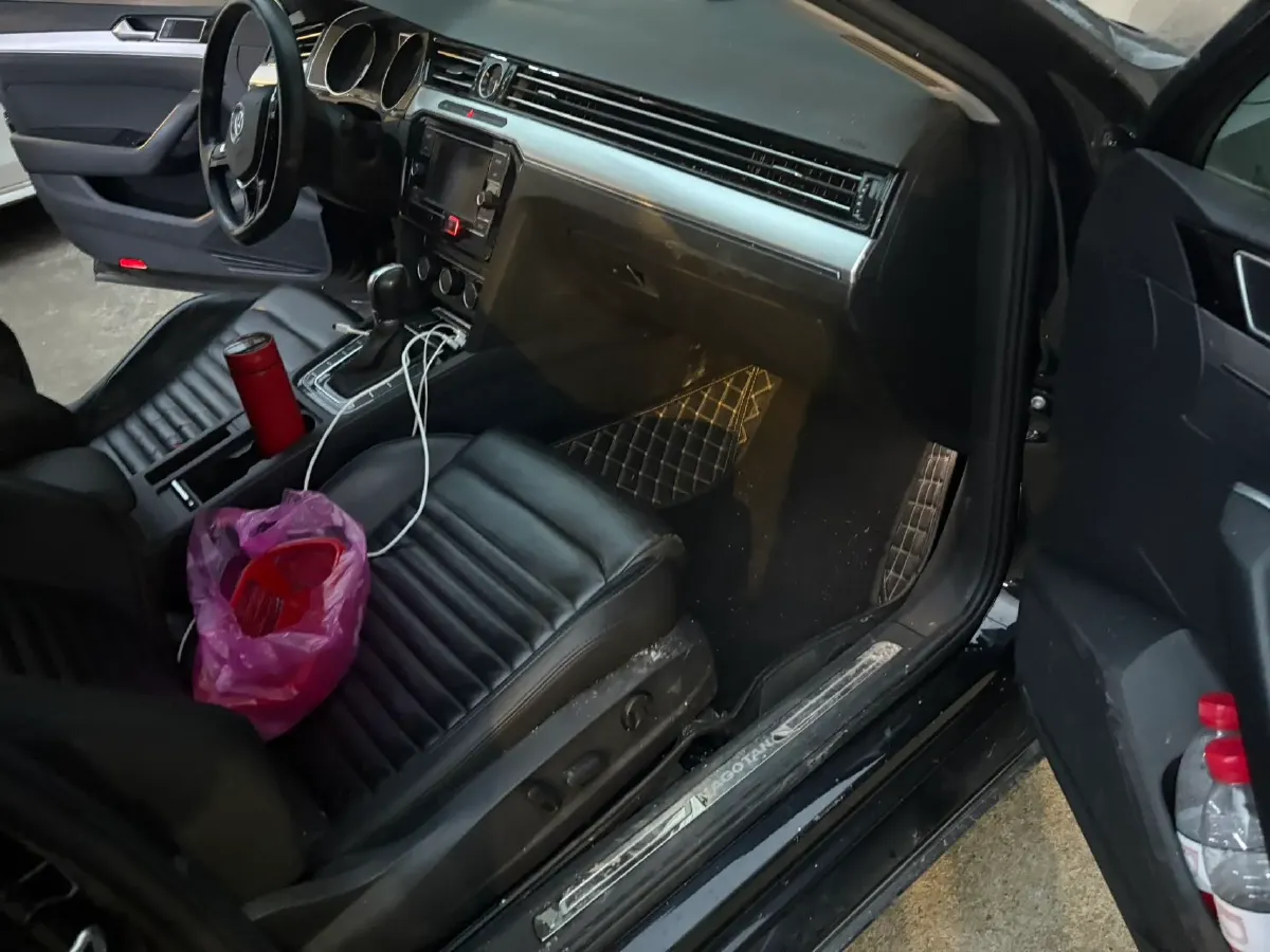 2018 Volkswagen Magotan 1.8T 180HP L4 7DCT,autocango,china used car exporter,china ev exporter,chinese used car exporter,chinese used ev exporter