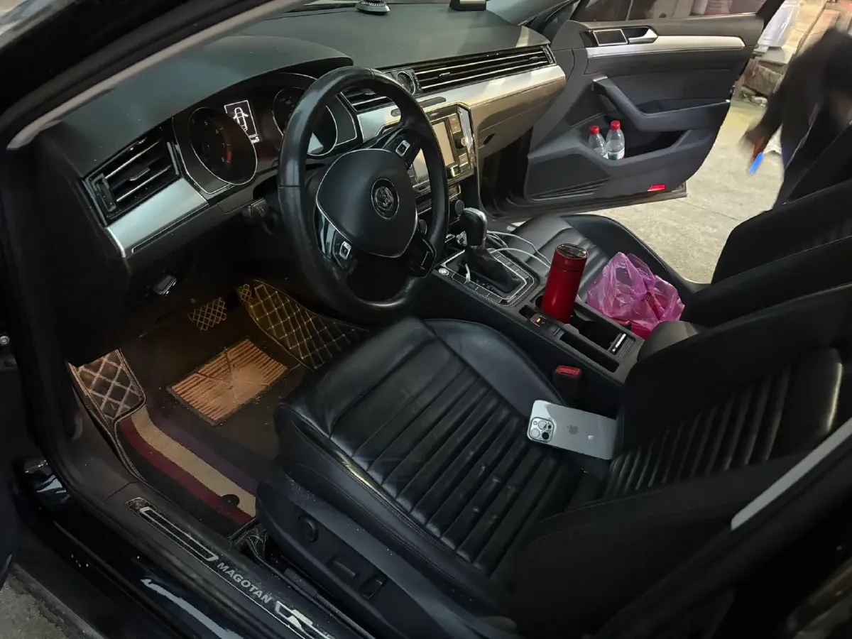 2018 Volkswagen Magotan 1.8T 180HP L4 7DCT,autocango,china used car exporter,china ev exporter,chinese used car exporter,chinese used ev exporter