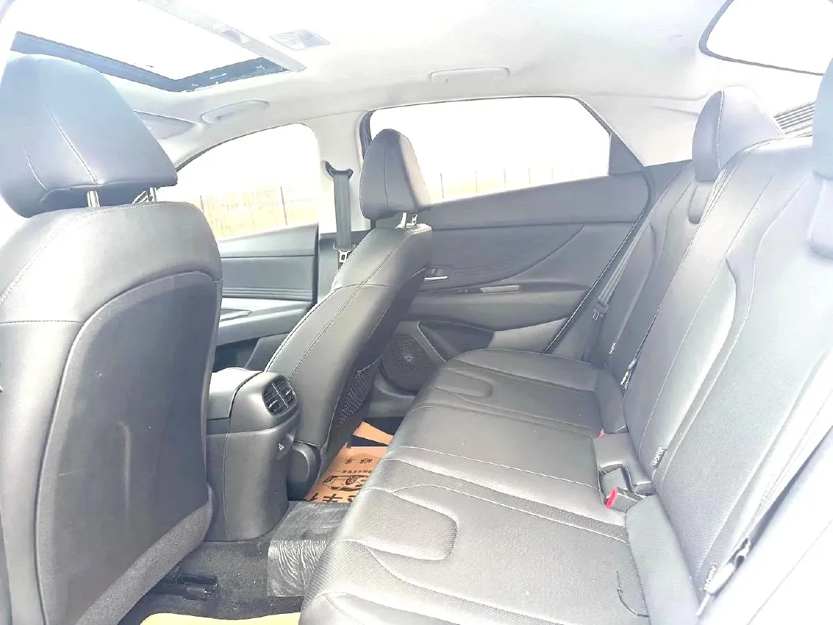 2022 Hyundai Elantra 1.5L 115HP L4 CVT,autocango,china used car exporter,china ev exporter,chinese used car exporter,chinese used ev exporter