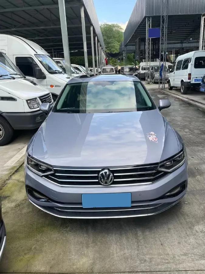 2020 Volkswagen Magotan 2.0T 186HP L4 7DCT,autocango,china used car exporter,china ev exporter,chinese used car exporter,chinese used ev exporter