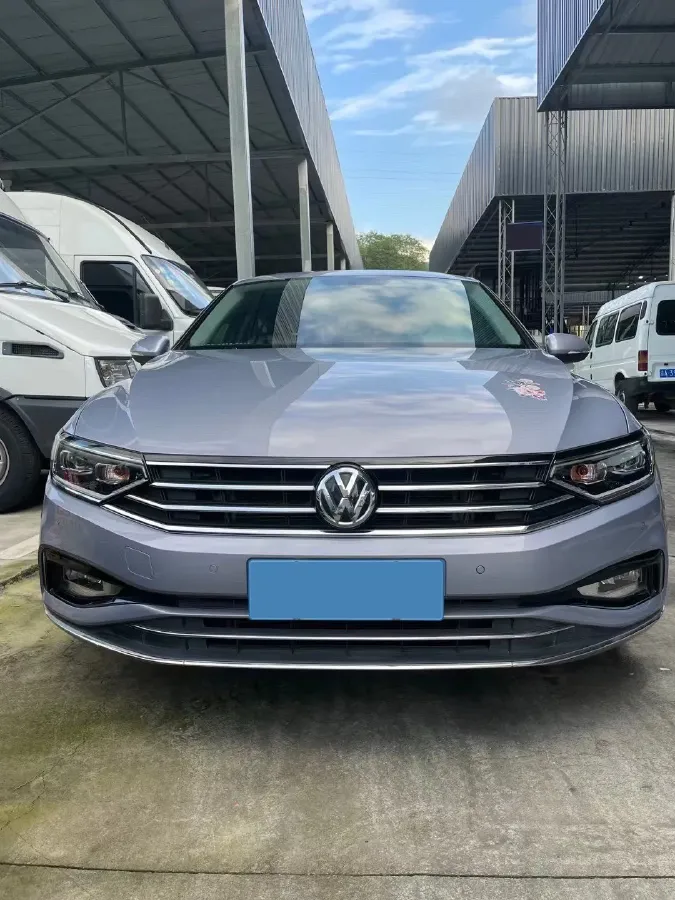 2020 Volkswagen Magotan 2.0T 186HP L4 7DCT,autocango,china used car exporter,china ev exporter,chinese used car exporter,chinese used ev exporter