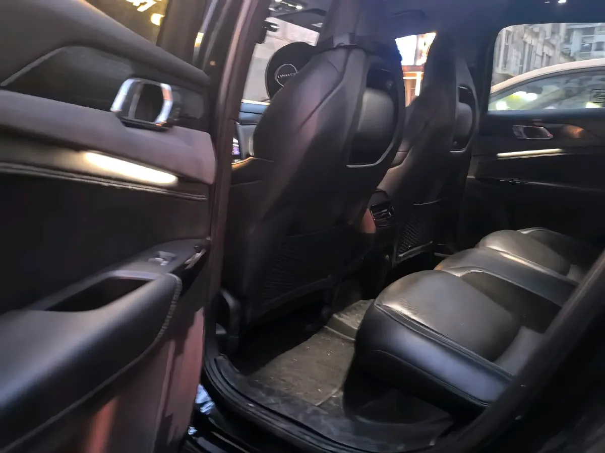 2022 LYNK&CO 03 2.0T 190HP L4 7DCT,autocango,china used car exporter,china ev exporter,chinese used car exporter,chinese used ev exporter