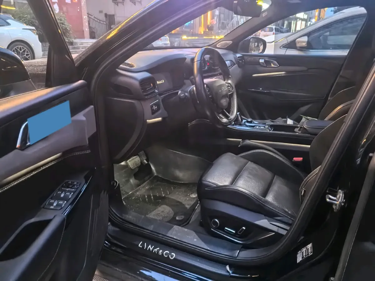 2022 LYNK&CO 03 2.0T 190HP L4 7DCT,autocango,china used car exporter,china ev exporter,chinese used car exporter,chinese used ev exporter