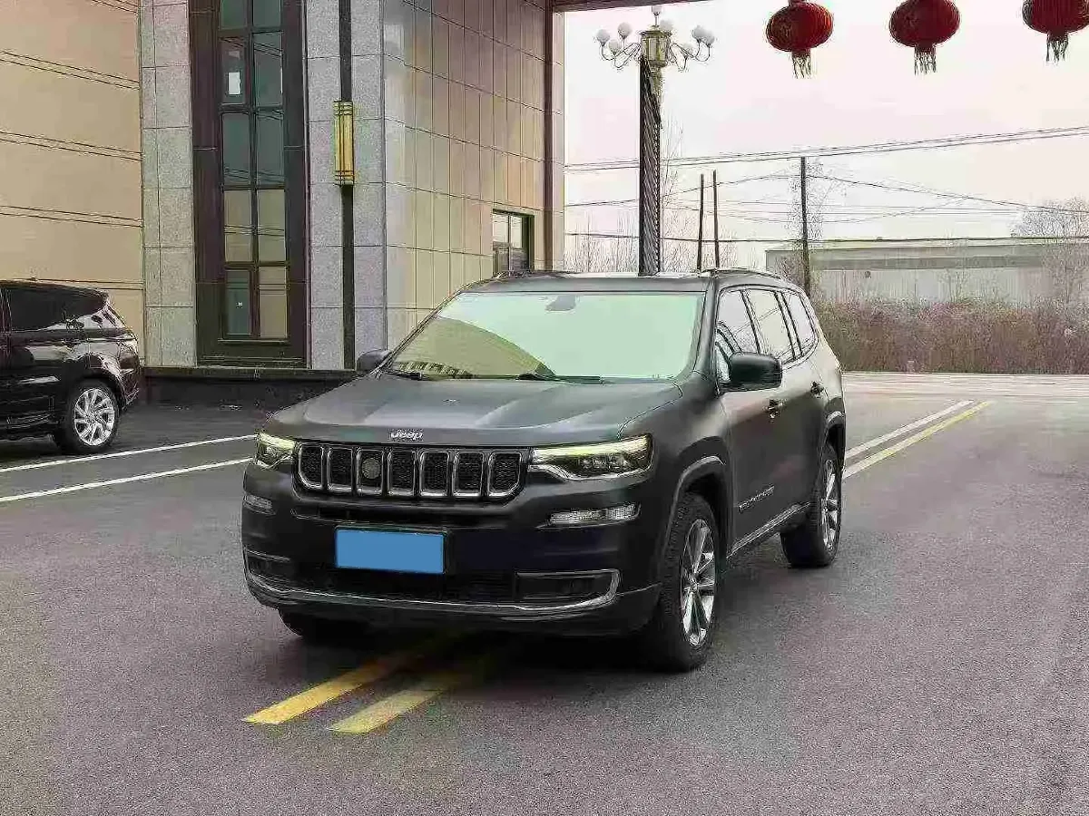 2018 Jeep Grand Commander 2.0T 265HP L4 9AT,autocango,china used car exporter,china ev exporter,chinese used car exporter,chinese used ev exporter