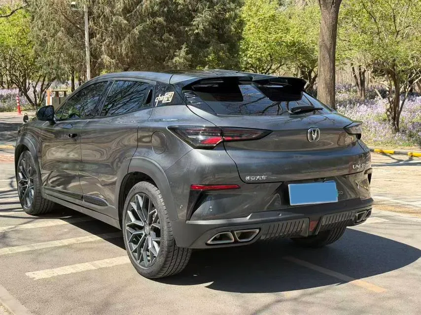 2022 ChangAn UNI-T 1.5T 188HP L4 7DCT,autocango,china used car exporter,china ev exporter,chinese used car exporter,chinese used ev exporter