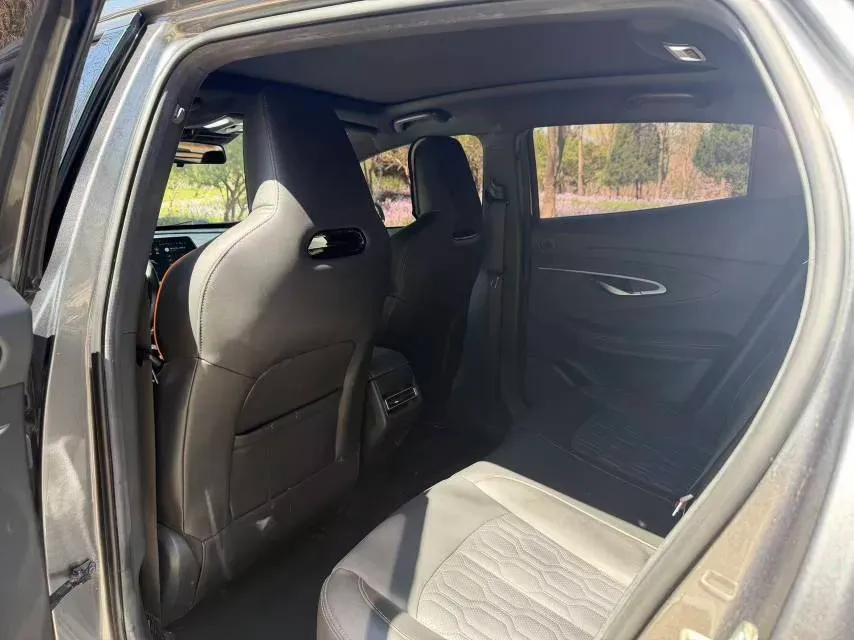 2022 ChangAn UNI-T 1.5T 188HP L4 7DCT,autocango,china used car exporter,china ev exporter,chinese used car exporter,chinese used ev exporter