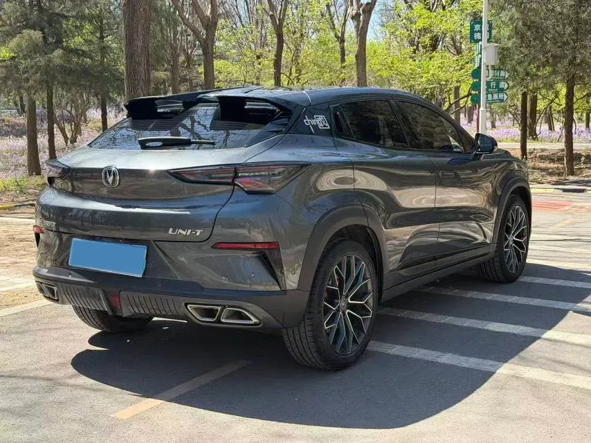 2022 ChangAn UNI-T 1.5T 188HP L4 7DCT,autocango,china used car exporter,china ev exporter,chinese used car exporter,chinese used ev exporter