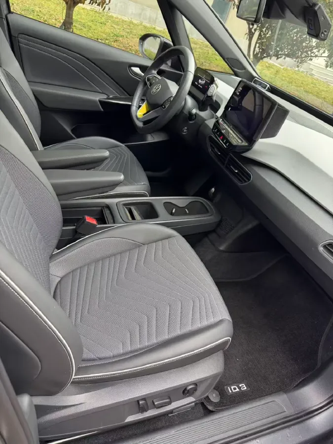 2023 Volkswagen ID.3 BEV 52.8KWH,autocango,china used car exporter,china ev exporter,chinese used car exporter,chinese used ev exporter