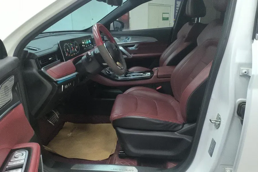 2021 Jetour X70 1.6T 197HP L4 7DCT,autocango,china used car exporter,china ev exporter,chinese used car exporter,chinese used ev exporter