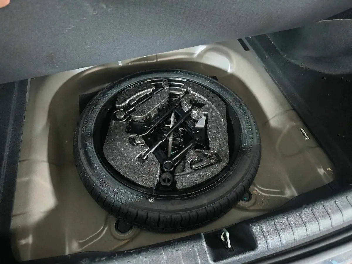 2022 Geely Emgrand 1.5L 114HP L4 CVT,autocango,china used car exporter,china ev exporter,chinese used car exporter,chinese used ev exporter