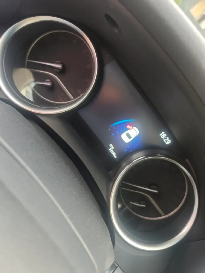 2023 Toyota Camry 2.0L 177HP L4 CVT,autocango,china used car exporter,china ev exporter,chinese used car exporter,chinese used ev exporter