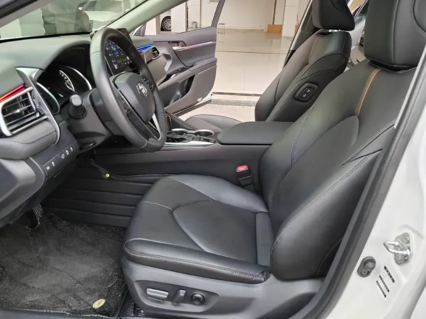 2023 Toyota Camry 2.0L 177HP L4 CVT,autocango,china used car exporter,china ev exporter,chinese used car exporter,chinese used ev exporter