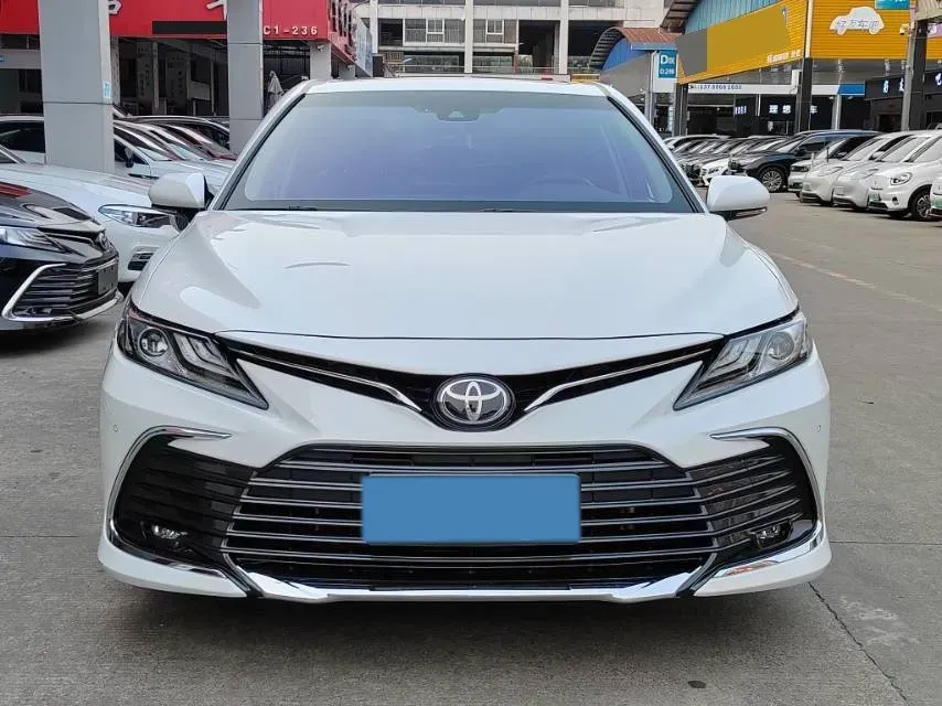 2023 Toyota Camry 2.0L 177HP L4 CVT,autocango,china used car exporter,china ev exporter,chinese used car exporter,chinese used ev exporter