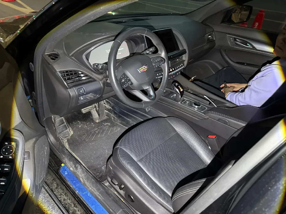 2023 Cadillac CT5 2.0T 237HP L4 10AT,autocango,china used car exporter,china ev exporter,chinese used car exporter,chinese used ev exporter