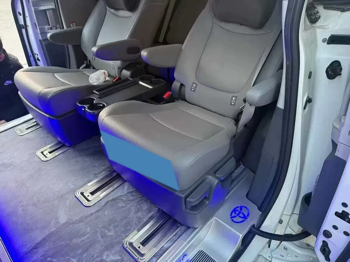 2023 Toyota Granvia 2.5L 189HP L4 E-CVT Hybrid,autocango,china used car exporter,china ev exporter,chinese used car exporter,chinese used ev exporter