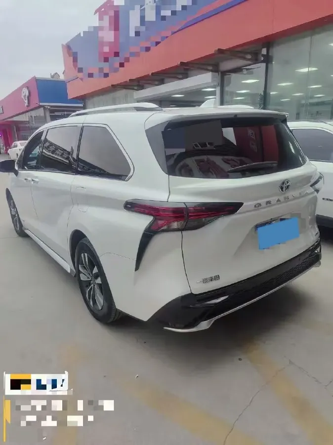 2023 Toyota Granvia 2.5L 189HP L4 E-CVT Hybrid,autocango,china used car exporter,china ev exporter,chinese used car exporter,chinese used ev exporter