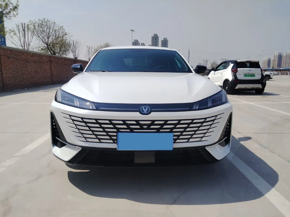 2026 ChangAn Eado 1.5T 192HP L4 7DCT,autocango,china used car exporter,china ev exporter,chinese used car exporter,chinese used ev exporter