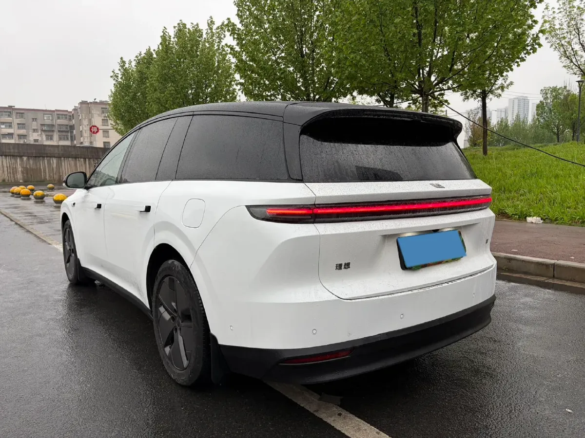 2025 Li i8 BEV,autocango,china used car exporter,china ev exporter,chinese used car exporter,chinese used ev exporter