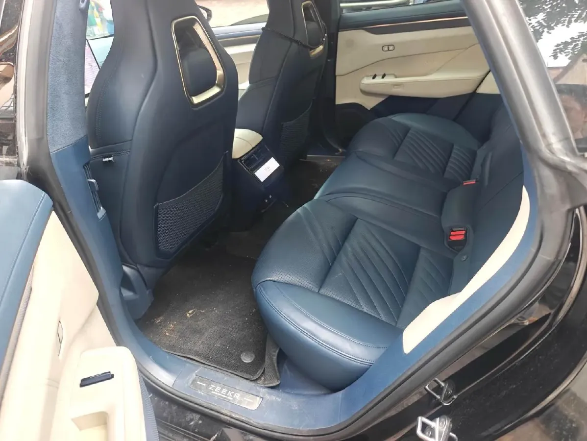 2025 Zeekr 001 BEV 95KWH,autocango,china used car exporter,china ev exporter,chinese used car exporter,chinese used ev exporter