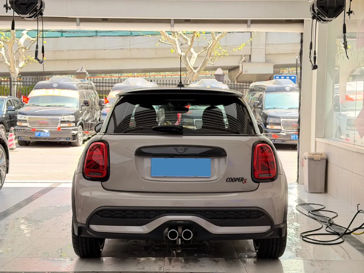2022 MINI MINI 2.0T 192HP L4 7DCT,autocango,china used car exporter,china ev exporter,chinese used car exporter,chinese used ev exporter