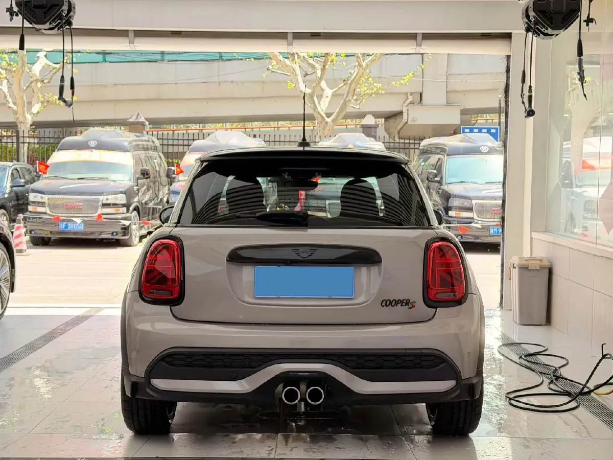2022 MINI MINI 2.0T 192HP L4 7DCT,autocango,china used car exporter,china ev exporter,chinese used car exporter,chinese used ev exporter