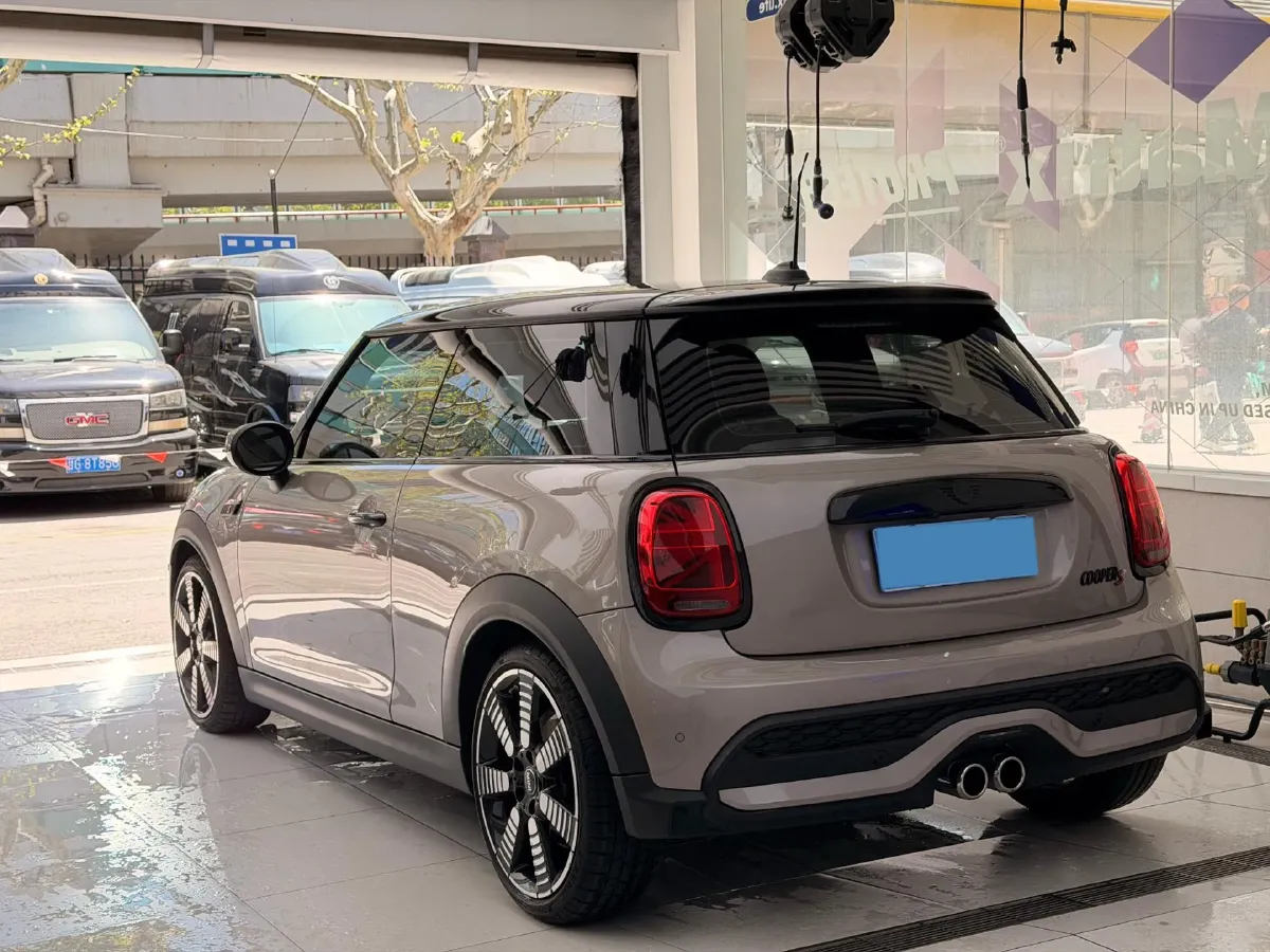 2022 MINI MINI 2.0T 192HP L4 7DCT,autocango,china used car exporter,china ev exporter,chinese used car exporter,chinese used ev exporter