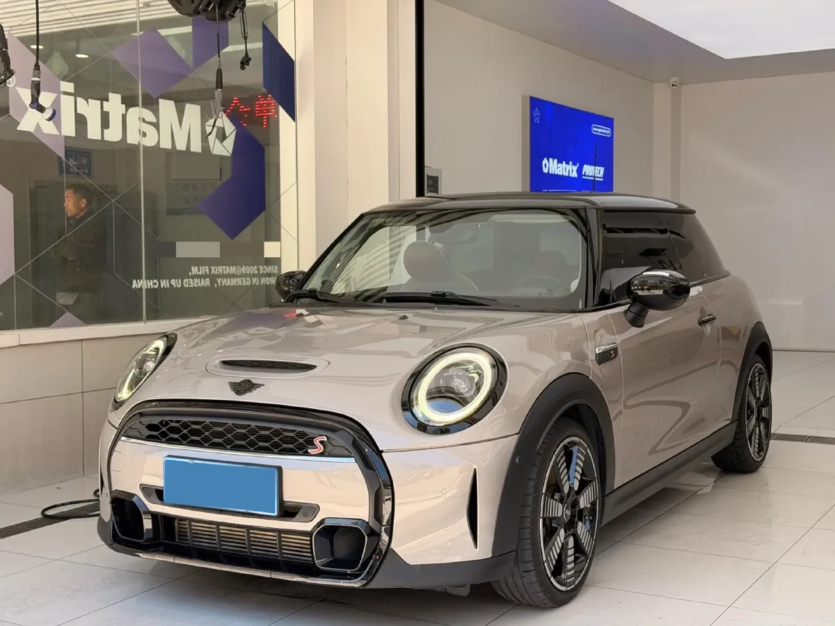 2022 MINI MINI 2.0T 192HP L4 7DCT,autocango,china used car exporter,china ev exporter,chinese used car exporter,chinese used ev exporter