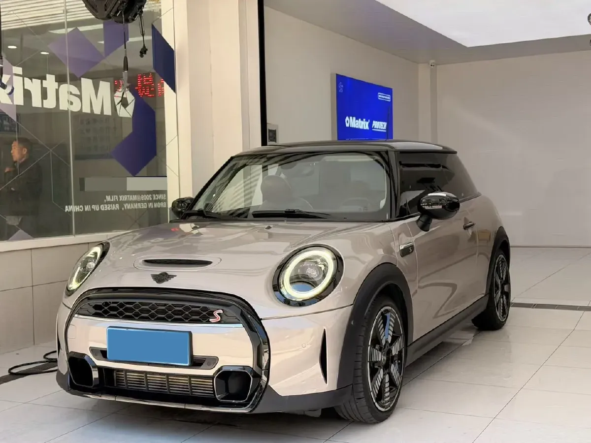 2022 MINI MINI 2.0T 192HP L4 7DCT,autocango,china used car exporter,china ev exporter,chinese used car exporter,chinese used ev exporter