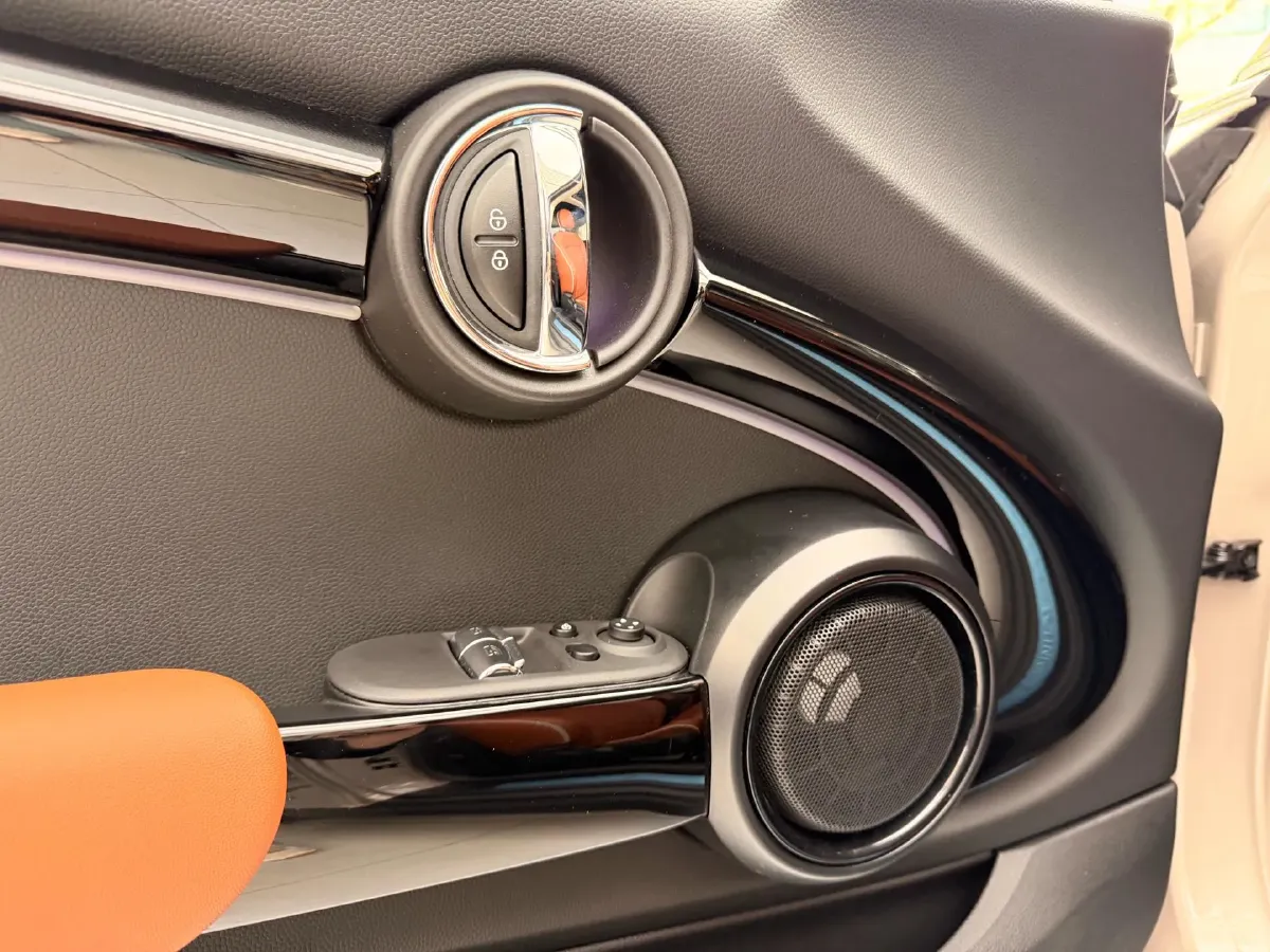 2022 MINI MINI 2.0T 192HP L4 7DCT,autocango,china used car exporter,china ev exporter,chinese used car exporter,chinese used ev exporter