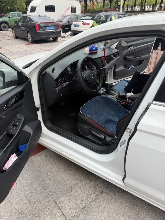 2019 Bestune T77 1.2T 143HP L4 7DCT,autocango,china used car exporter,china ev exporter,chinese used car exporter,chinese used ev exporter