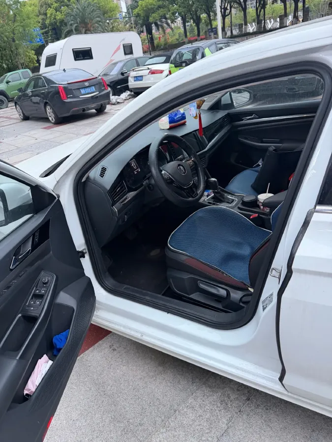 2019 Bestune T77 1.2T 143HP L4 7DCT,autocango,china used car exporter,china ev exporter,chinese used car exporter,chinese used ev exporter