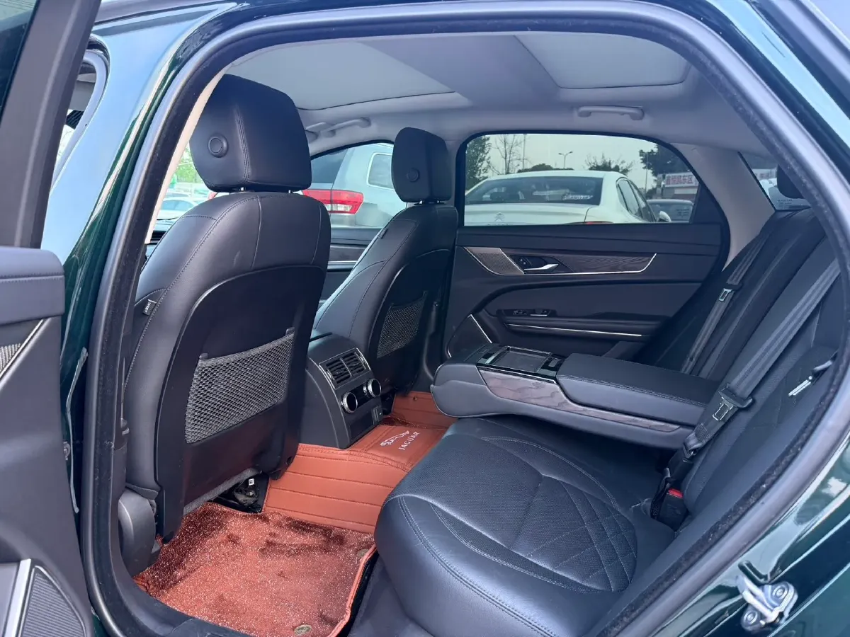 2022 Jaguar XFL 2.0T 250HP L4 8AT,autocango,china used car exporter,china ev exporter,chinese used car exporter,chinese used ev exporter