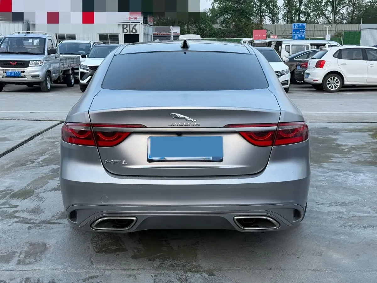2022 Jaguar XFL 2.0T 250HP L4 8AT,autocango,china used car exporter,china ev exporter,chinese used car exporter,chinese used ev exporter