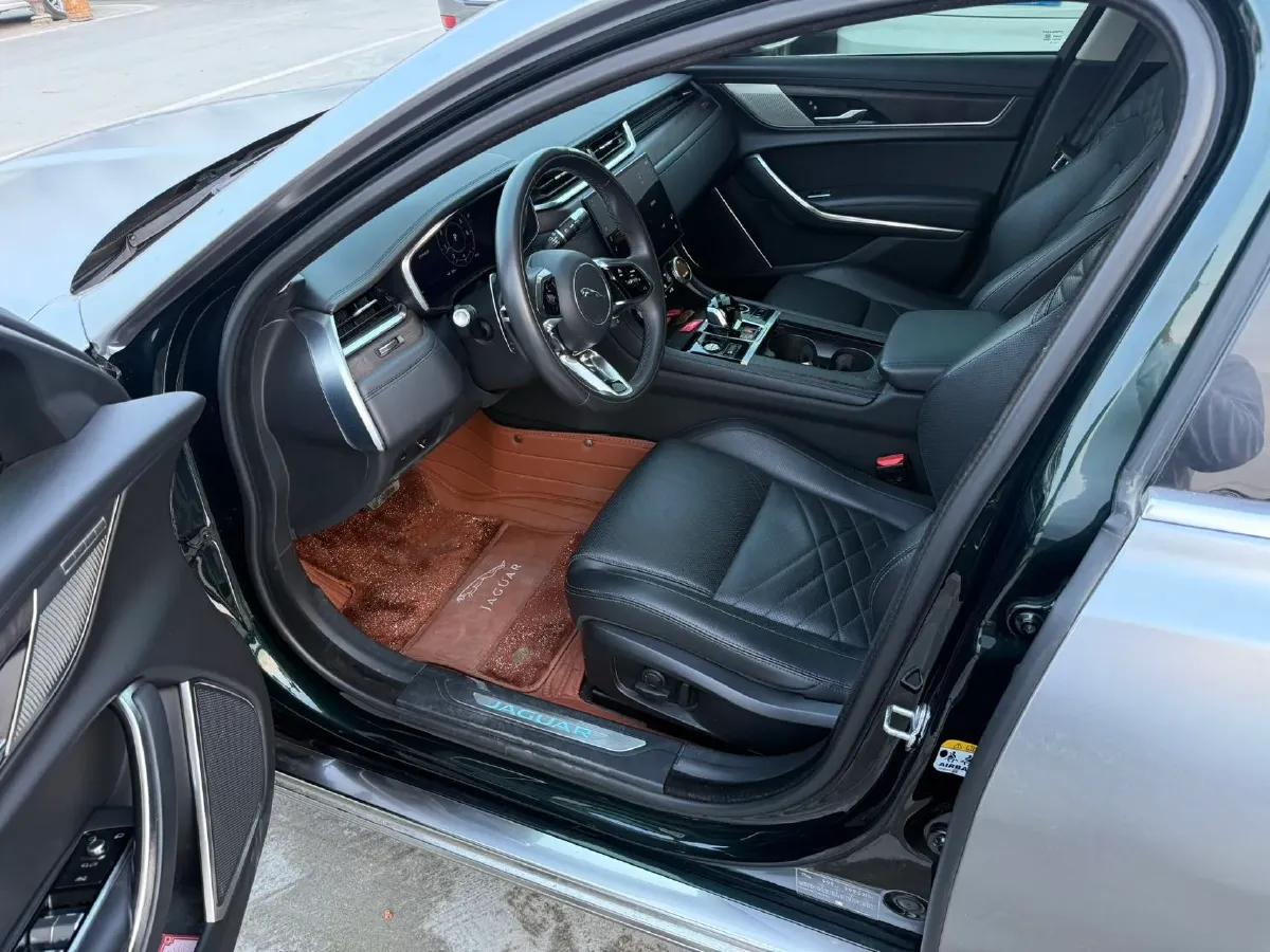 2022 Jaguar XFL 2.0T 250HP L4 8AT,autocango,china used car exporter,china ev exporter,chinese used car exporter,chinese used ev exporter