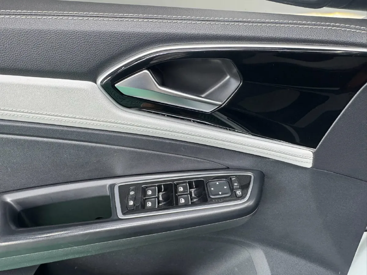 2023 Jetta VS7 1.4T 150HP L4 6AT,autocango,china used car exporter,china ev exporter,chinese used car exporter,chinese used ev exporter