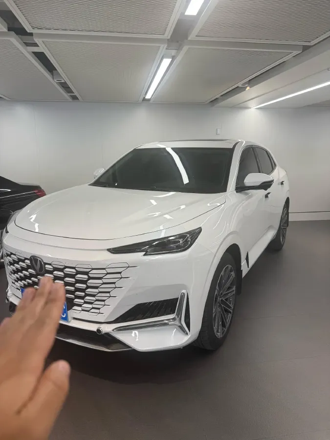 2024 ChangAn UNI-K 2.0T 233HP L4 8AT,autocango,china used car exporter,china ev exporter,chinese used car exporter,chinese used ev exporter