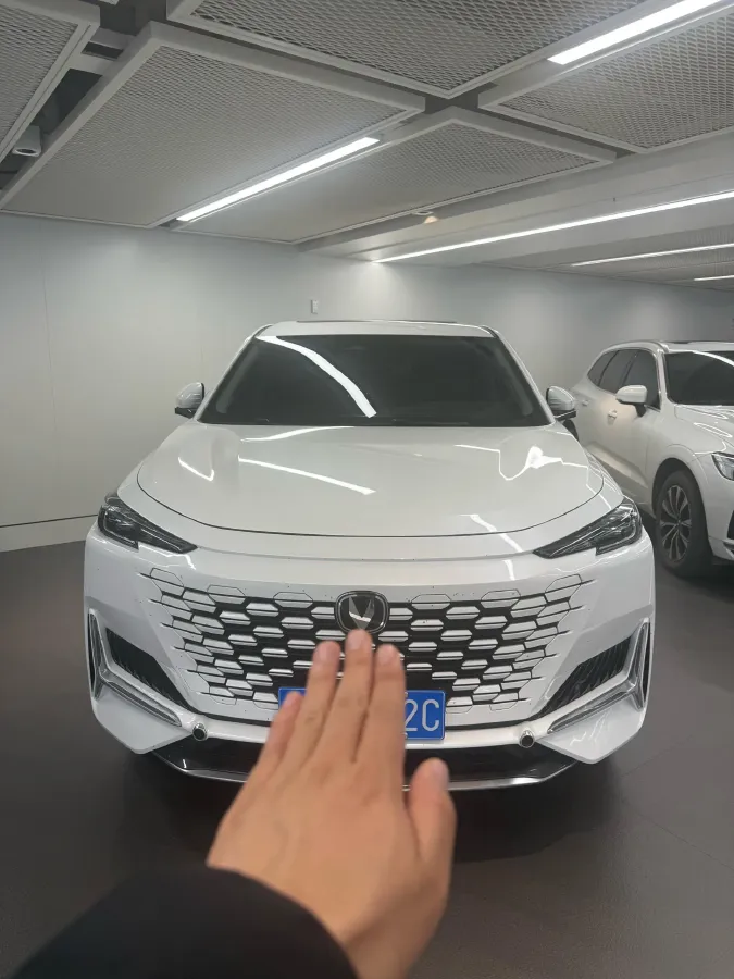 2024 ChangAn UNI-K 2.0T 233HP L4 8AT,autocango,china used car exporter,china ev exporter,chinese used car exporter,chinese used ev exporter