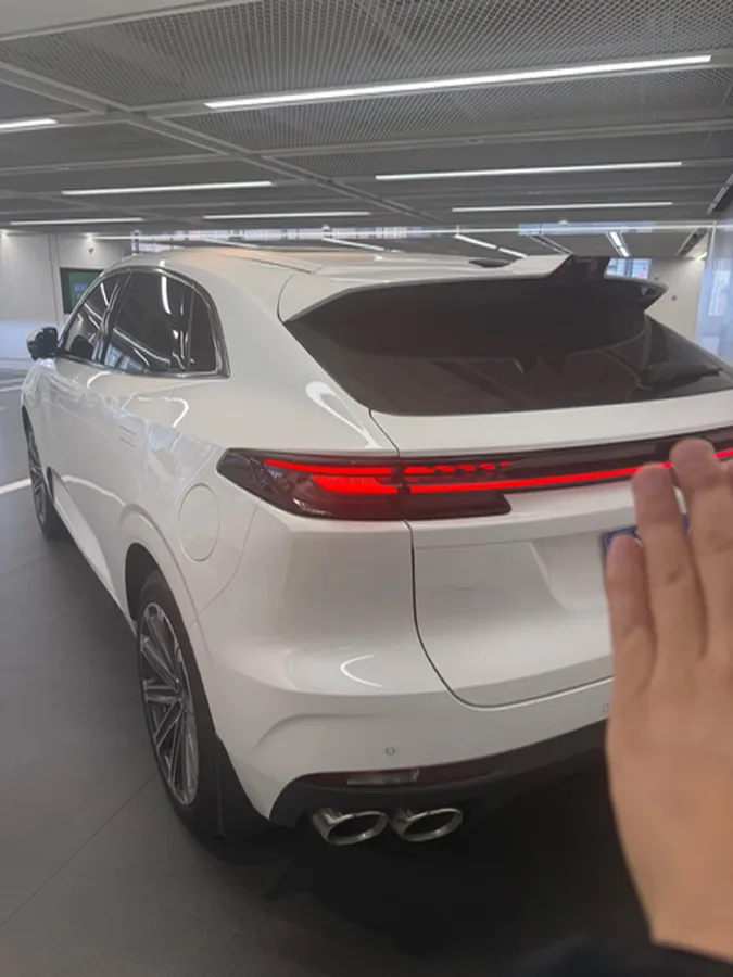 2024 ChangAn UNI-K 2.0T 233HP L4 8AT,autocango,china used car exporter,china ev exporter,chinese used car exporter,chinese used ev exporter